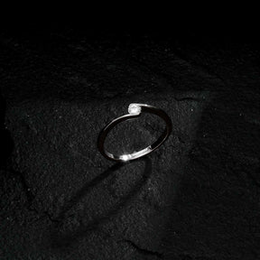 Anel Sirius Prateado Solitário Ponto de Luz