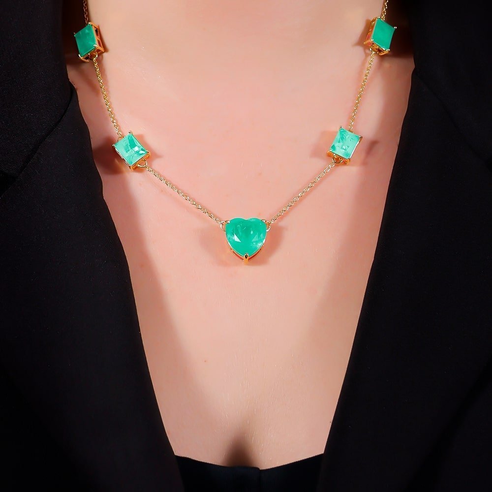 Colar Aurora Dourado de Pedras Coração e Retângulos Tiffany