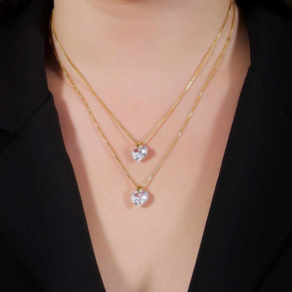 Colar Passion Dourado Duplo de Coração em Cristal
